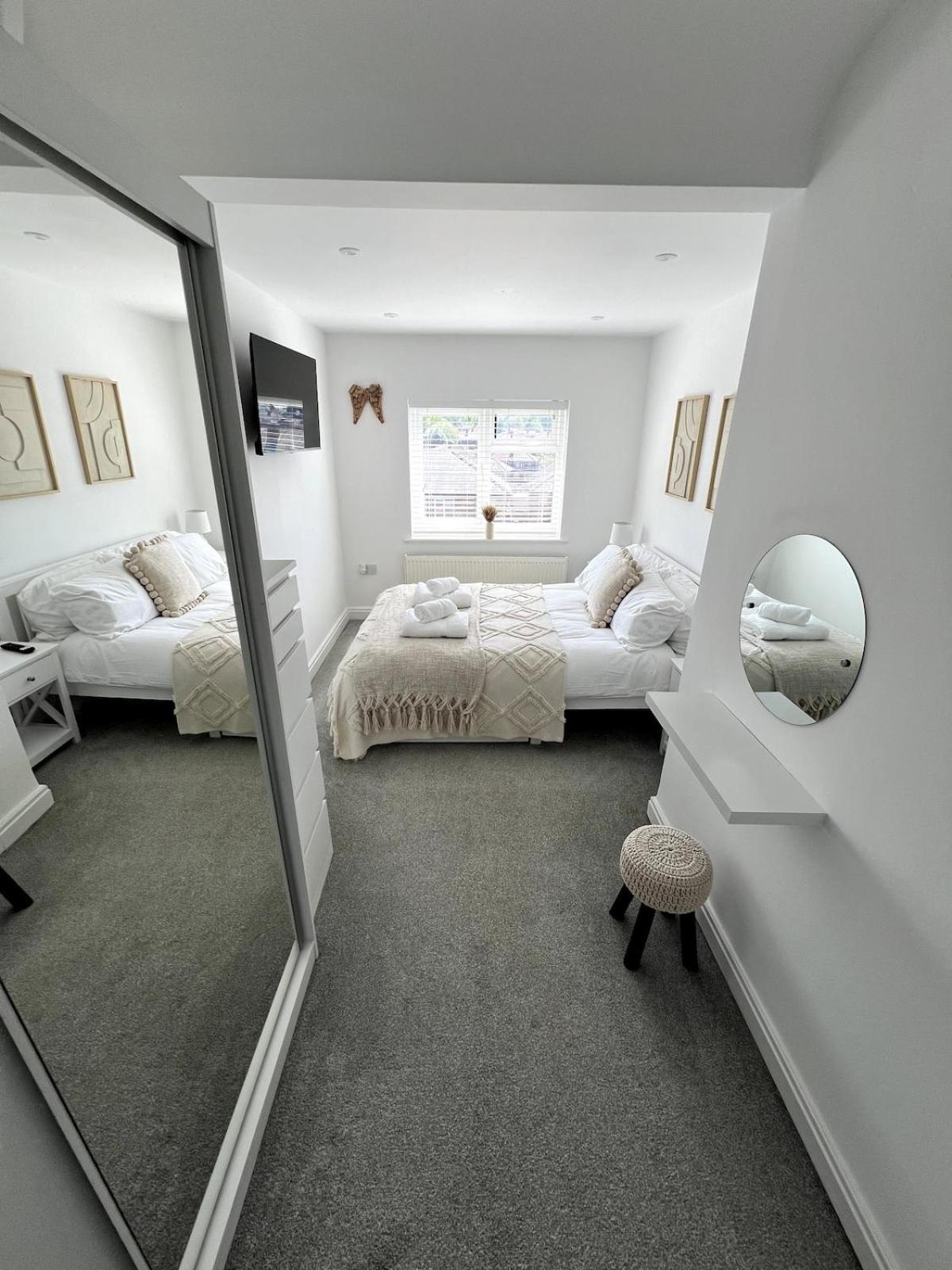 Spacious, Cosy & Stylish 3 Bed In Salford, Near Trafford Park - Free Parking